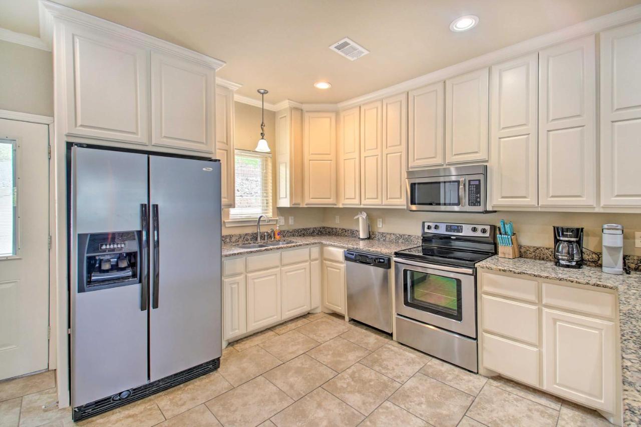 Lakefront Hot Springs Condo With Balcony And Boat Slip Exterior foto
