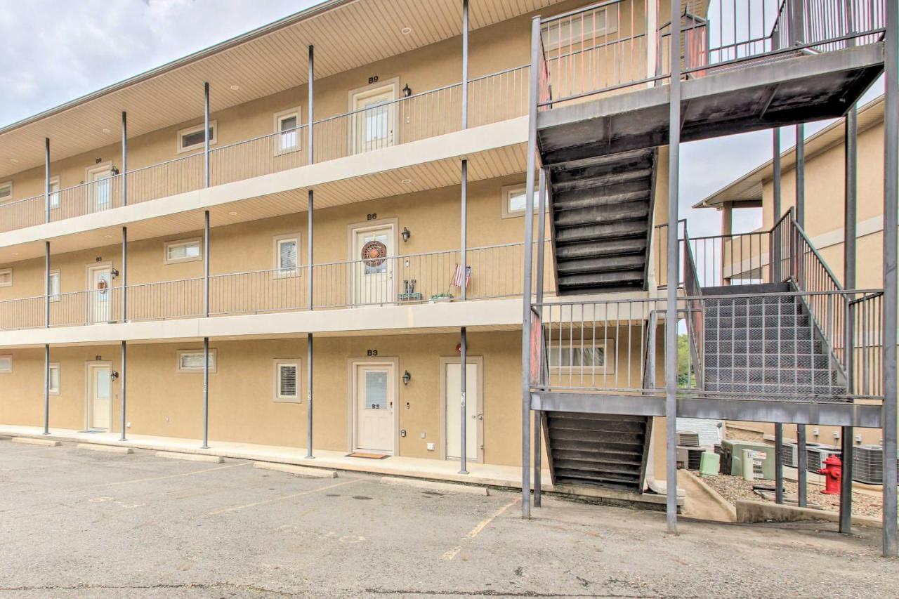 Lakefront Hot Springs Condo With Balcony And Boat Slip Exterior foto